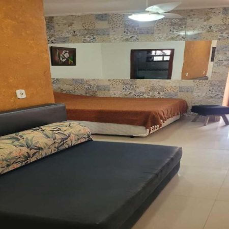 Apartamento Prainha Pe Areia Caraguatatuba Buitenkant foto