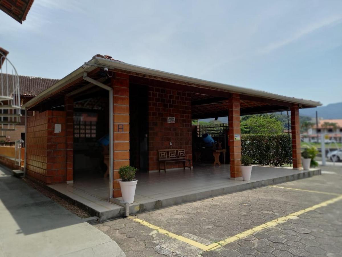 Apartamento Prainha Pe Areia Caraguatatuba Buitenkant foto